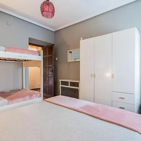 Gorgeous In Regueras With Kitchen Σπίτι διακοπών *