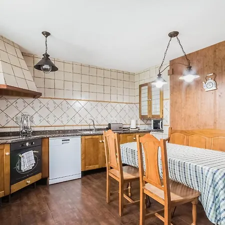 Gorgeous In Regueras With Kitchen Σπίτι διακοπών *