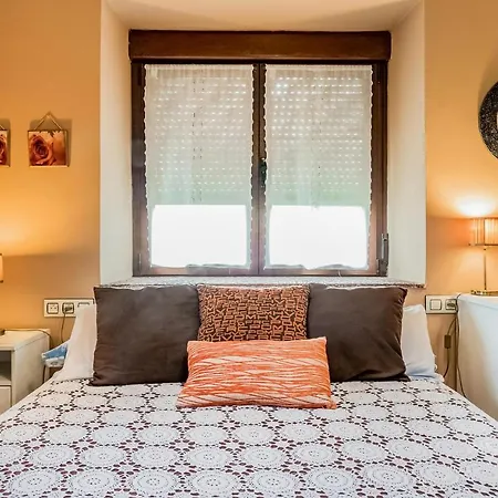 Gorgeous In Regueras With Kitchen Σπίτι διακοπών
